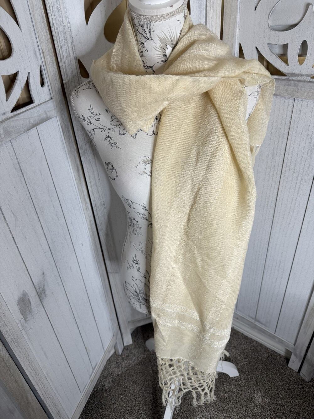 Handmade Hand Woven Scarf Womens Cream Wool Mohair Fringed Multi Use VTG